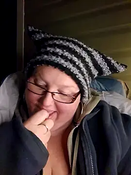 Snapshot of Budd_Bunney chatting on 11/17/25, 03:56 Budd Bunney online show from 11/17/25, 03:56