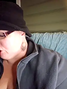 Snapshot of Budd_Bunney chatting on 11/26/25, 12:00 Budd Bunney online show from 11/26/25, 12:00