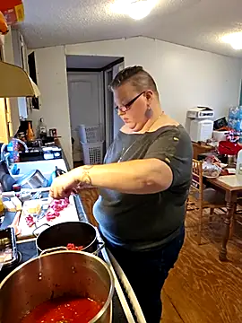 Snapshot of Budd_Bunney chatting on 11/29/25, 08:45 Budd Bunney online show from 11/29/25, 08:45