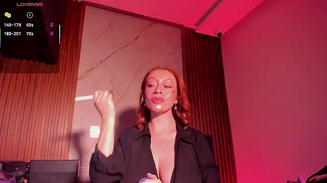 LucianaWainN online show from 11/01/25, 12:51