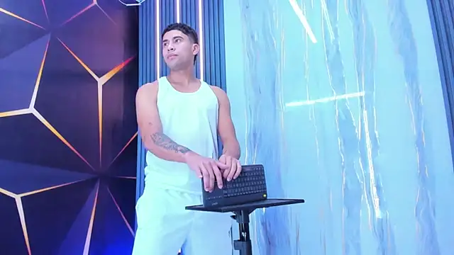 The Boy King online show from 12/13/25, 07:53