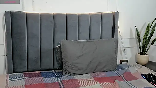 luxuryheaven 8 online show from 10/11/25, 07:34