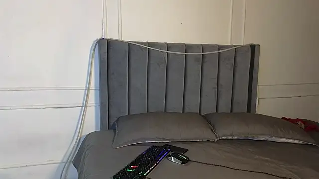 luxuryheaven 8 online show from 10/31/25, 05:08