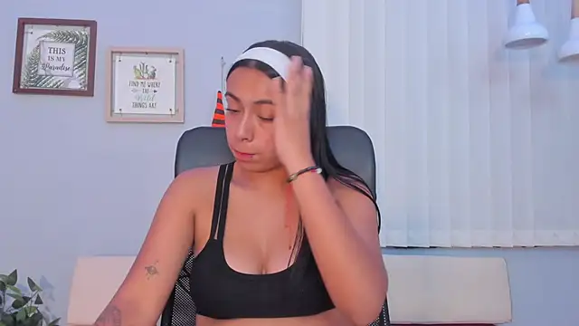 Lilo Rose online show from 10/24/25, 07:10