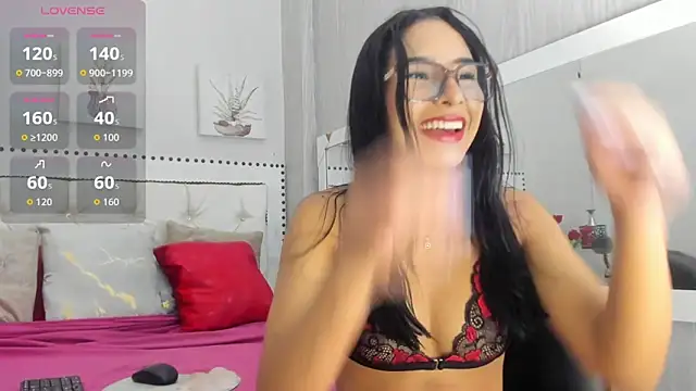 Luciaoregon online show from 03/03/26, 12:55