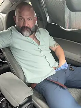 Snapshot of fuckadilf chatting on 02/27/26, 01:44 fuckadilf online show from 02/27/26, 01:44