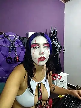 Snapshot of Sophie-dbs chatting on 10/26/25, 07:53 Sophie-dbs online show from 10/26/25, 07:53