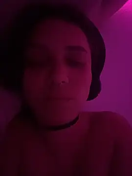 Snapshot of DreadPink chatting on 12/16/25, 03:55 DreadPink online show from 12/16/25, 03:55