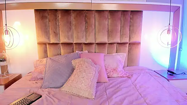 SamyShark online show from 04/24/26, 08:39