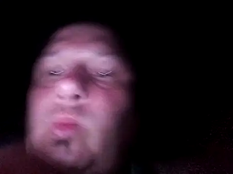 Snapshot of macKnd chatting on 10/15/25, 12:22 macKnd online show from 10/15/25, 12:22