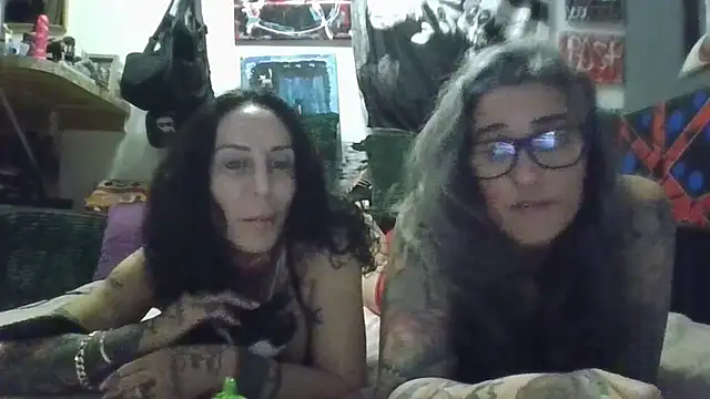 inkdhollow1 online show from 08/09/26, 12:23