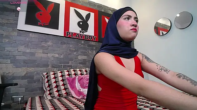 Neesha   online show from 11/05/25, 07:03