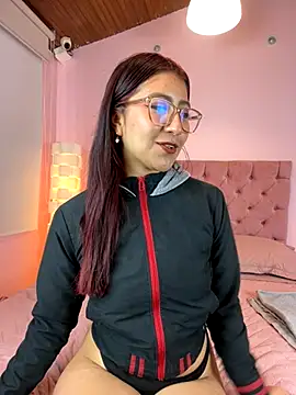 saramooon online show from 10/28/25, 01:36