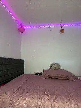 saramooon online show from 04/22/26, 03:57