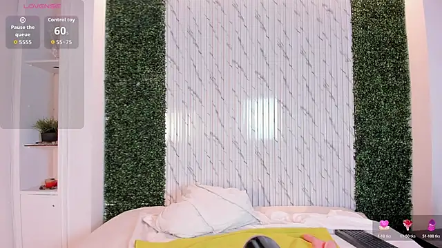 VenusCooper online show from 04/21/26, 02:51