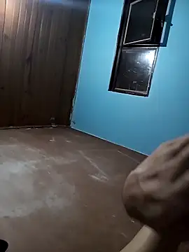 Snapshot of mestre637 chatting on 11/08/25, 06:18 mestre637 online show from 11/08/25, 06:18