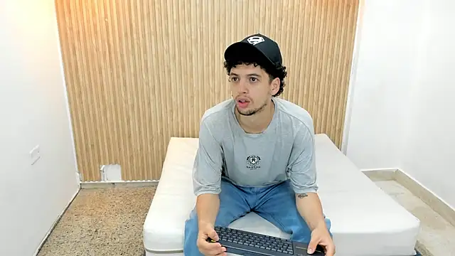 ISRAEL GRAY online show from 10/17/25, 07:16