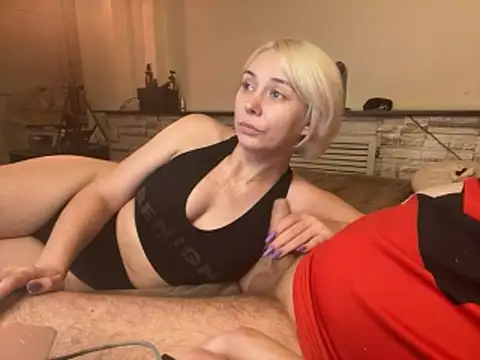 Snapshot of Sex_Vibe_couple chatting on 10/24/25, 05:09 Sex Vibe couple online show from 10/24/25, 05:09