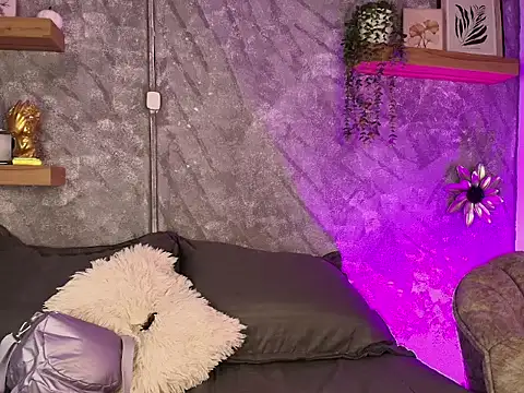 Nikolbrice online show from 02/18/26, 06:59