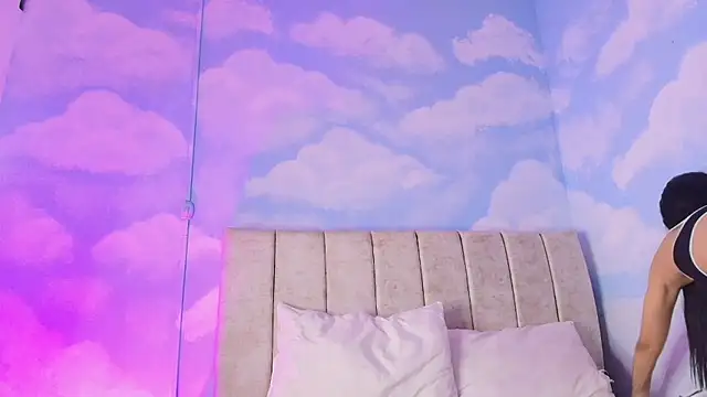 Nikolbrice online show from 04/21/26, 02:04