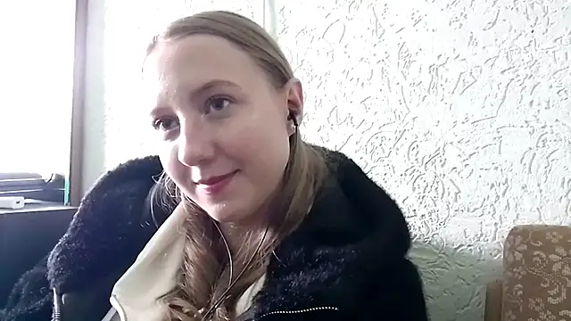 CarynFlaryn online show from 10/02/25, 09:05