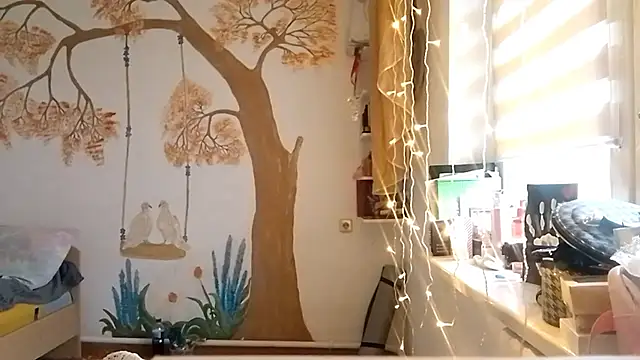 CarynFlaryn online show from 10/16/25, 05:30