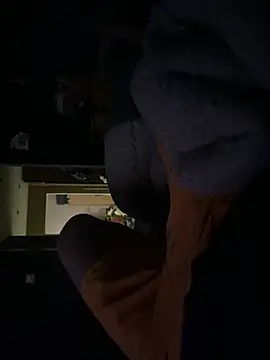 tompet2122 online show from 04/19/26, 06:32