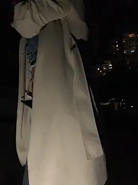 Zoe riivas online show from 11/06/25, 11:37