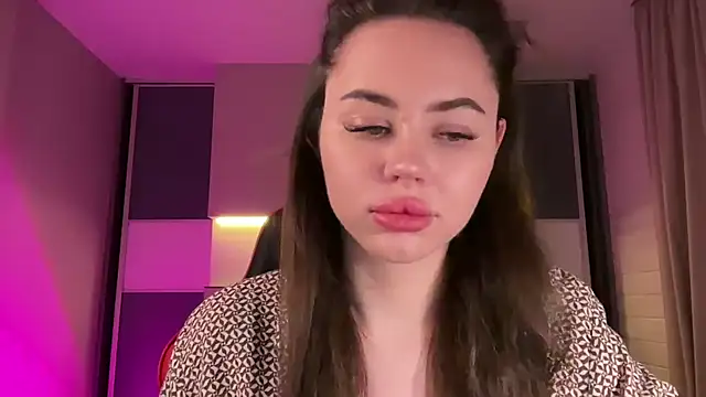 AlmaryKim online show from 02/10/25, 06:56