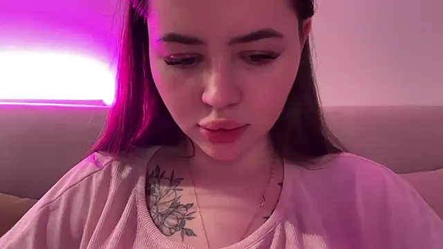 AlmaryKim online show from 03/25/26, 08:04