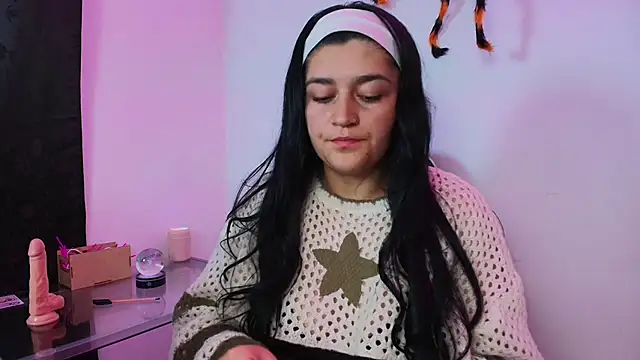 alejitasweet online show from 10/24/25, 03:58