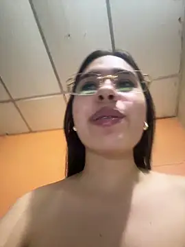 Brianna bunny05 online show from 06/21/26, 09:17