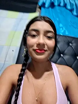 Snapshot of Sweed-virgin-pussy chatting on 06/18/26, 02:23 Sweed-virgin-pussy online show from 06/18/26, 02:23