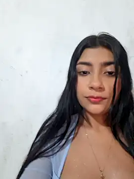 Snapshot of Sweed-virgin-pussy chatting on 06/28/26, 08:15 Sweed-virgin-pussy online show from 06/28/26, 08:15