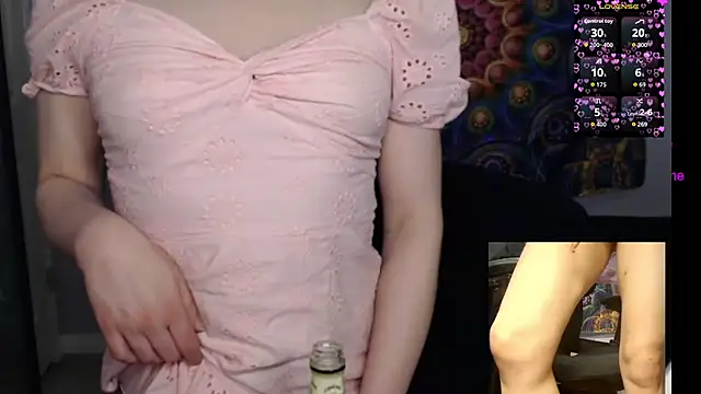 Snapshot of cinderellie chatting on 12/05/25, 04:32 cinderellie online show from 12/05/25, 04:32
