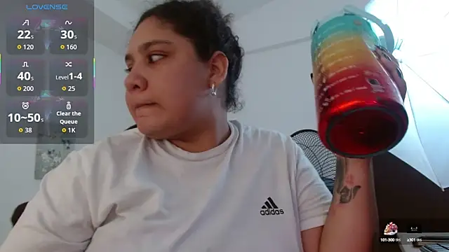 roxx iie online show from 10/13/25, 09:15