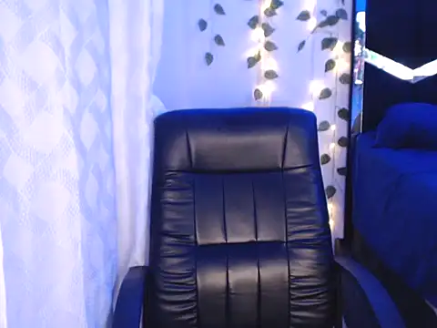 Snapshot of monster_Dickdr chatting on 09/30/25, 04:50 monster Dickdr online show from 09/30/25, 04:50