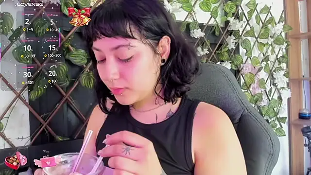 Kora Red69 online show from 04/18/26, 03:05