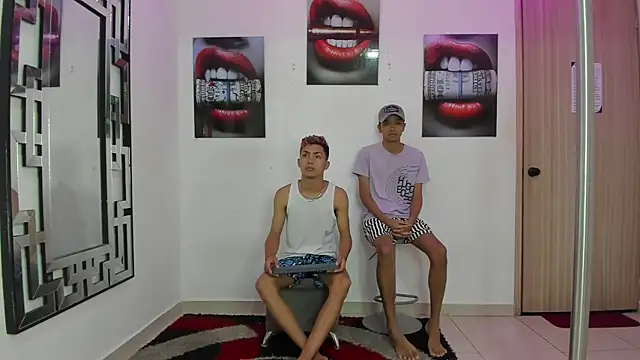 VERY HOT GUYS online show from 12/01/25, 01:27