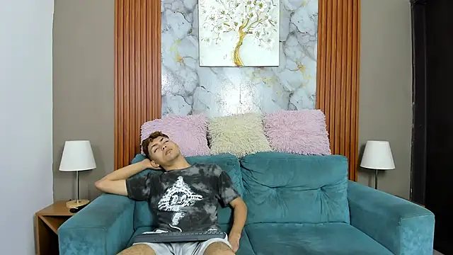 VERY HOT GUYS online show from 04/24/26, 07:22