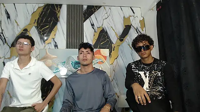 VERY HOT GUYS online show from 07/02/26, 03:18