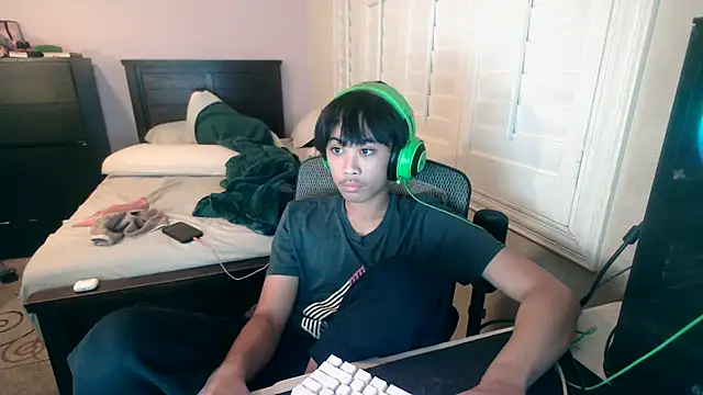 youngasianboy2007 online show from 10/22/25, 02:12