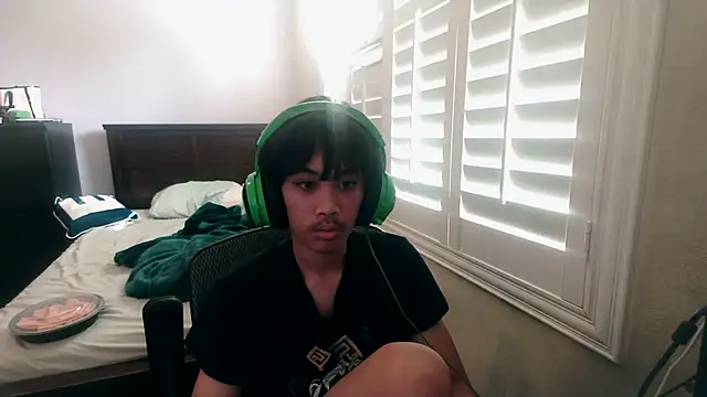 youngasianboy2007 online show from 11/02/25, 08:44