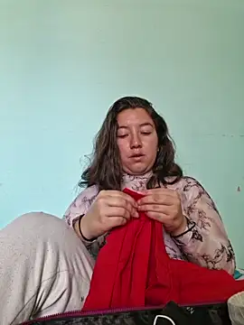 annyaparis online show from 10/24/25, 04:58