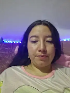 annyaparis online show from 12/21/25, 12:51