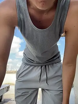 LiamMyst online show from 12/17/25, 03:29