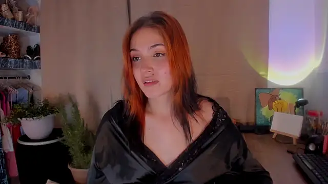 Snapshot of AmaruBloom chatting on 12/02/25, 05:13 AmaruBloom online show from 12/02/25, 05:13