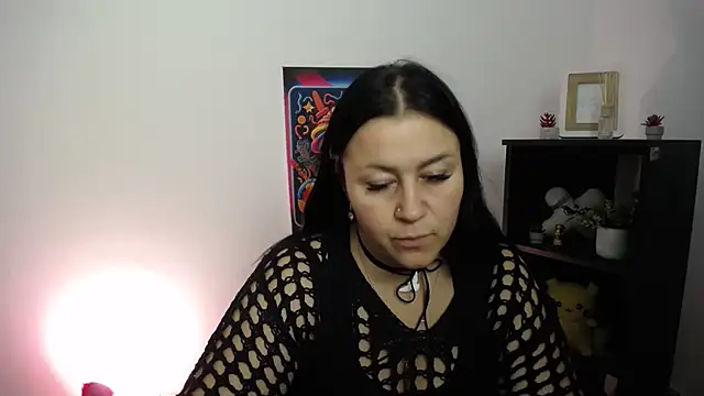 Snapshot of Melanka_milka chatting on 10/02/25, 08:43 Melanka milka online show from 10/02/25, 08:43