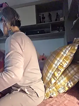 KirraWhite online show from 11/14/25, 06:06