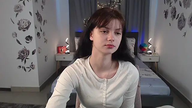 Snapshot of MileyRood chatting on 10/14/25, 11:16 MileyRood online show from 10/14/25, 11:16